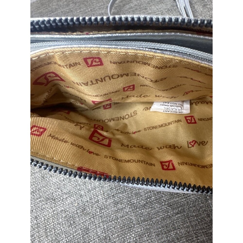 Stone Mountain Metallic Silver Crossbody Bag With Adjustable Strap & Card Slots - Picture 5 of 12